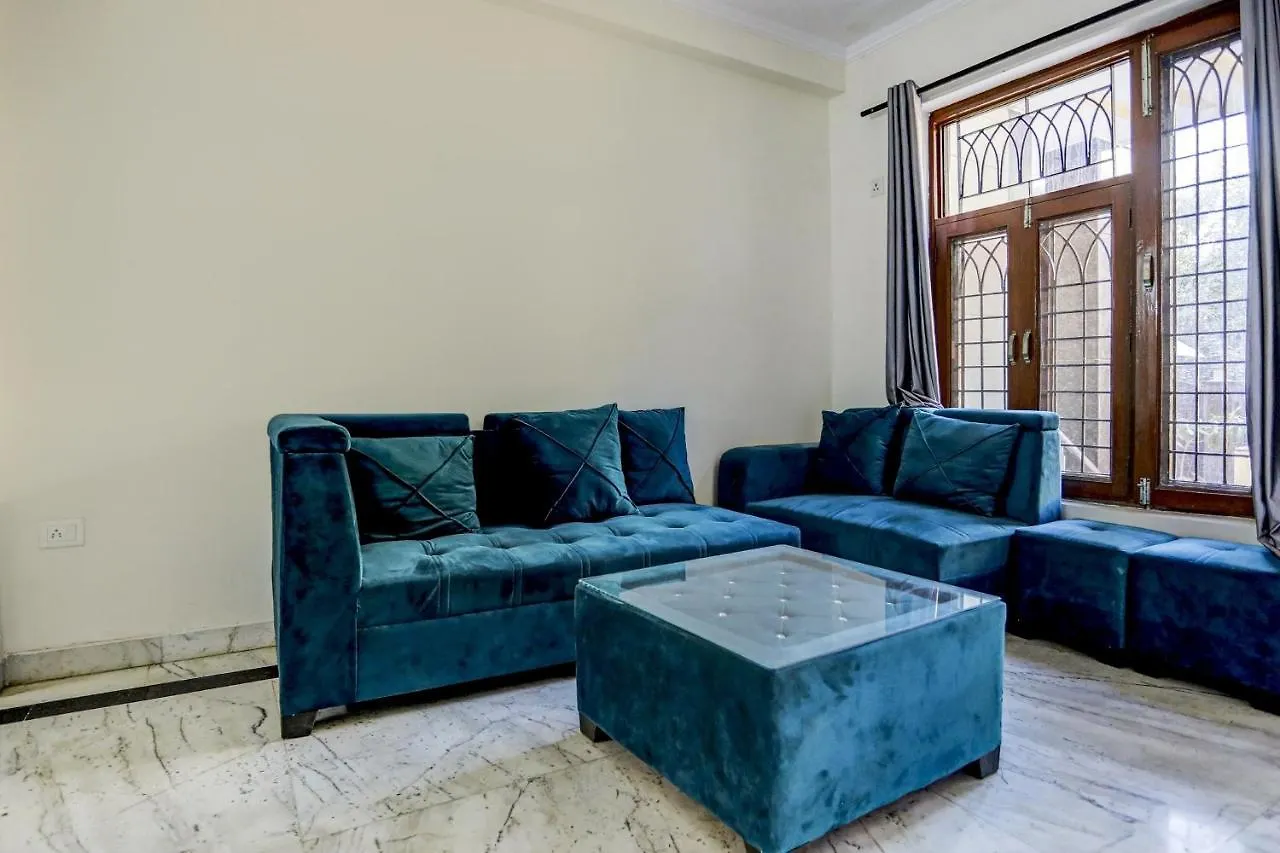 Hotel Capital O Uk House Residency Gurgaon Indien